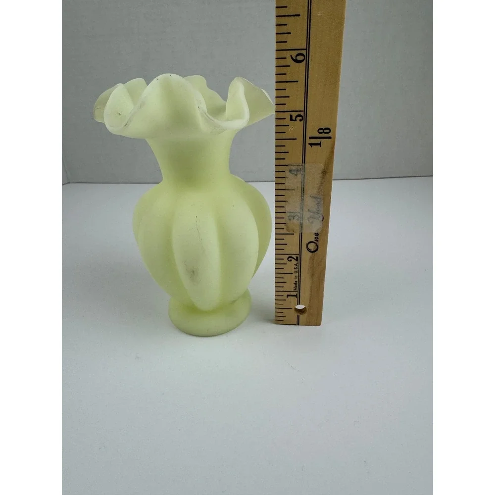 Fenton vintage custard